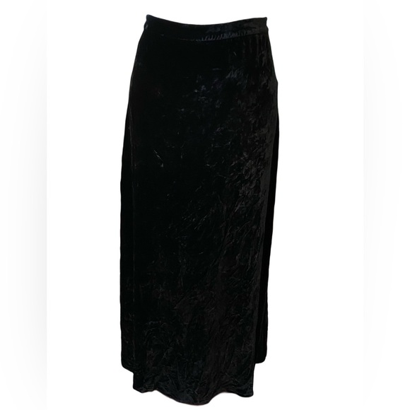 Eileen Fisher Dresses & Skirts - NWOT Eileen Fisher Women’s Black Crushed Velvet Long Skirt Sz. Medium